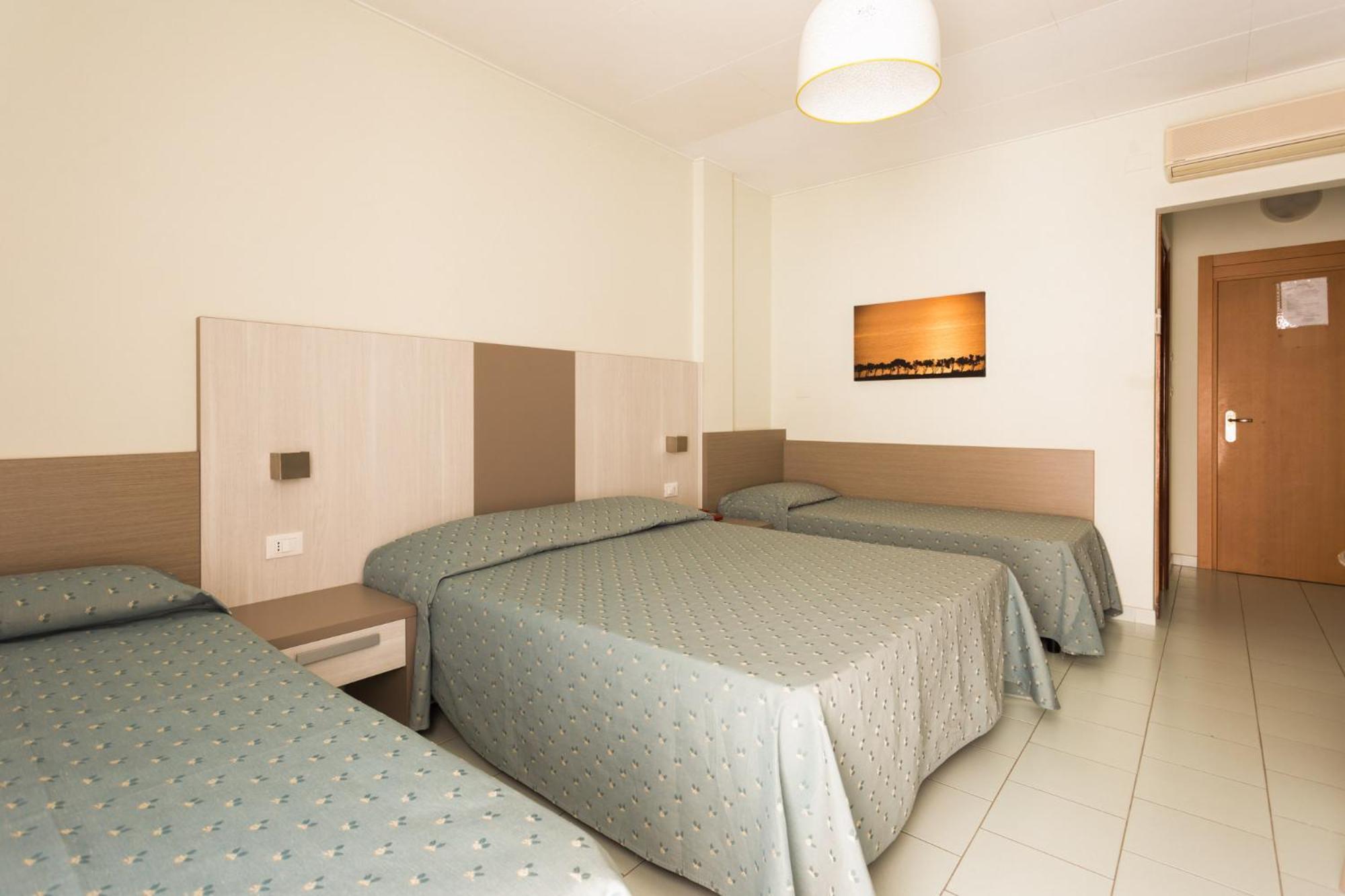 Hotel Jollino Pineto Eksteriør bilde