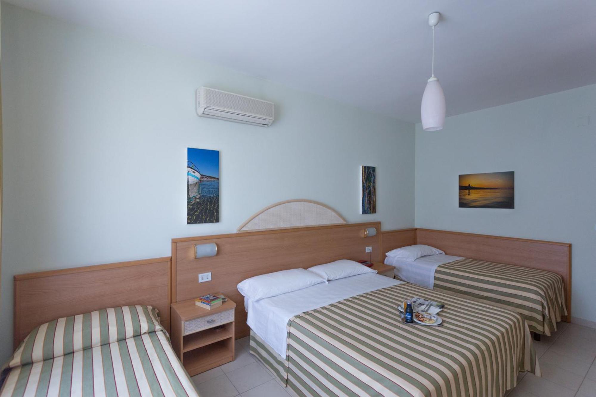 Hotel Jollino Pineto Eksteriør bilde