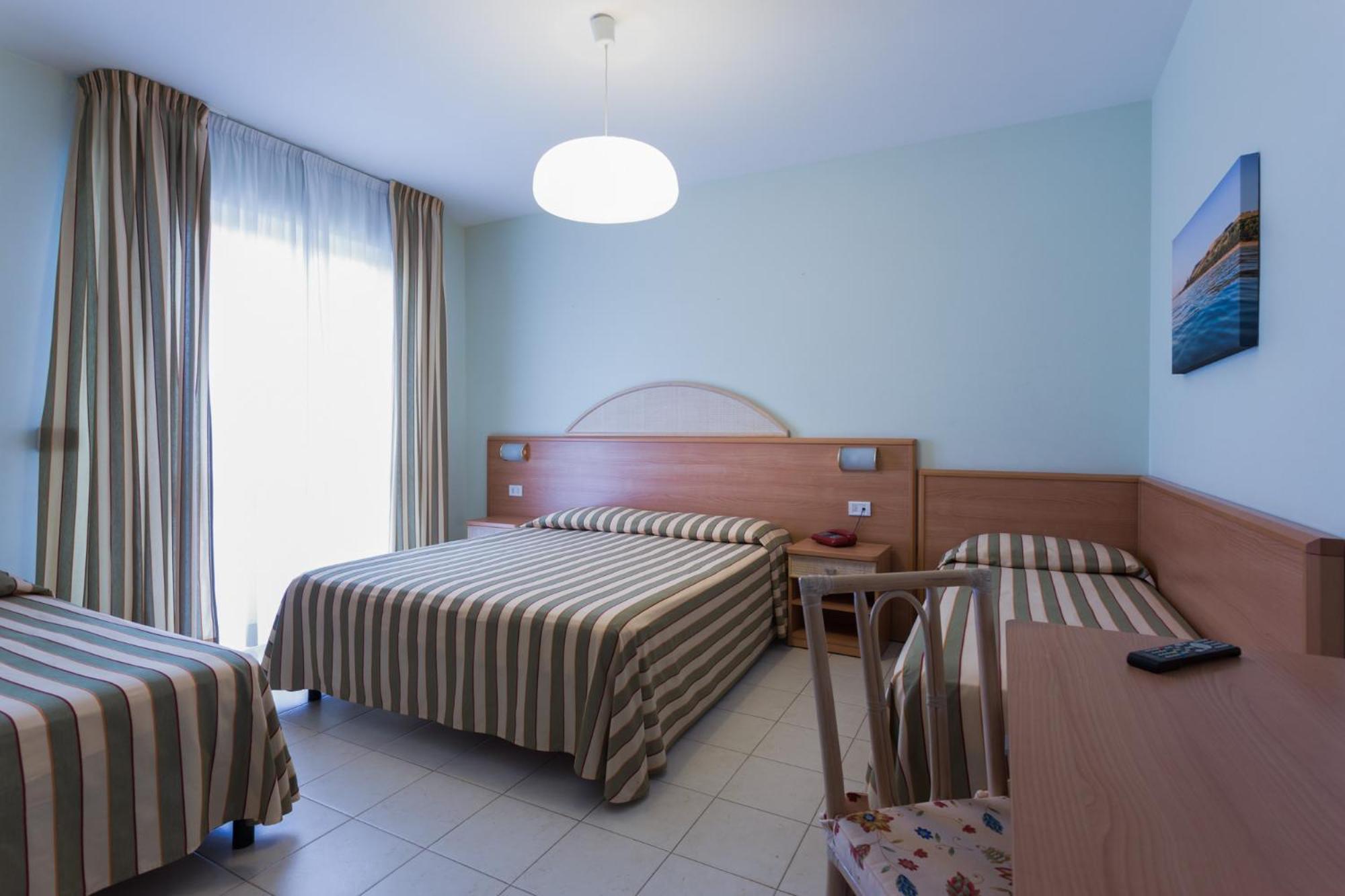 Hotel Jollino Pineto Eksteriør bilde